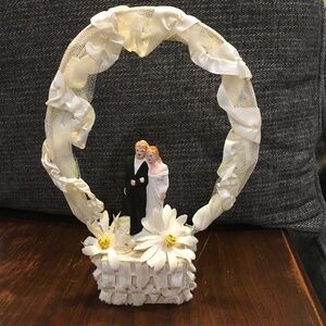 Vintage Wedding Cake Topper